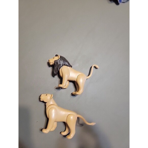 Playmobil Wiltopia Lion Zoo Safari Circus Animal Figure Replacement King - Picture 7 of 11